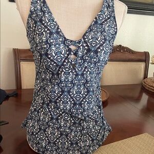 Kona Sol Navy and White Patterned V-Neck Crisscross Camisole